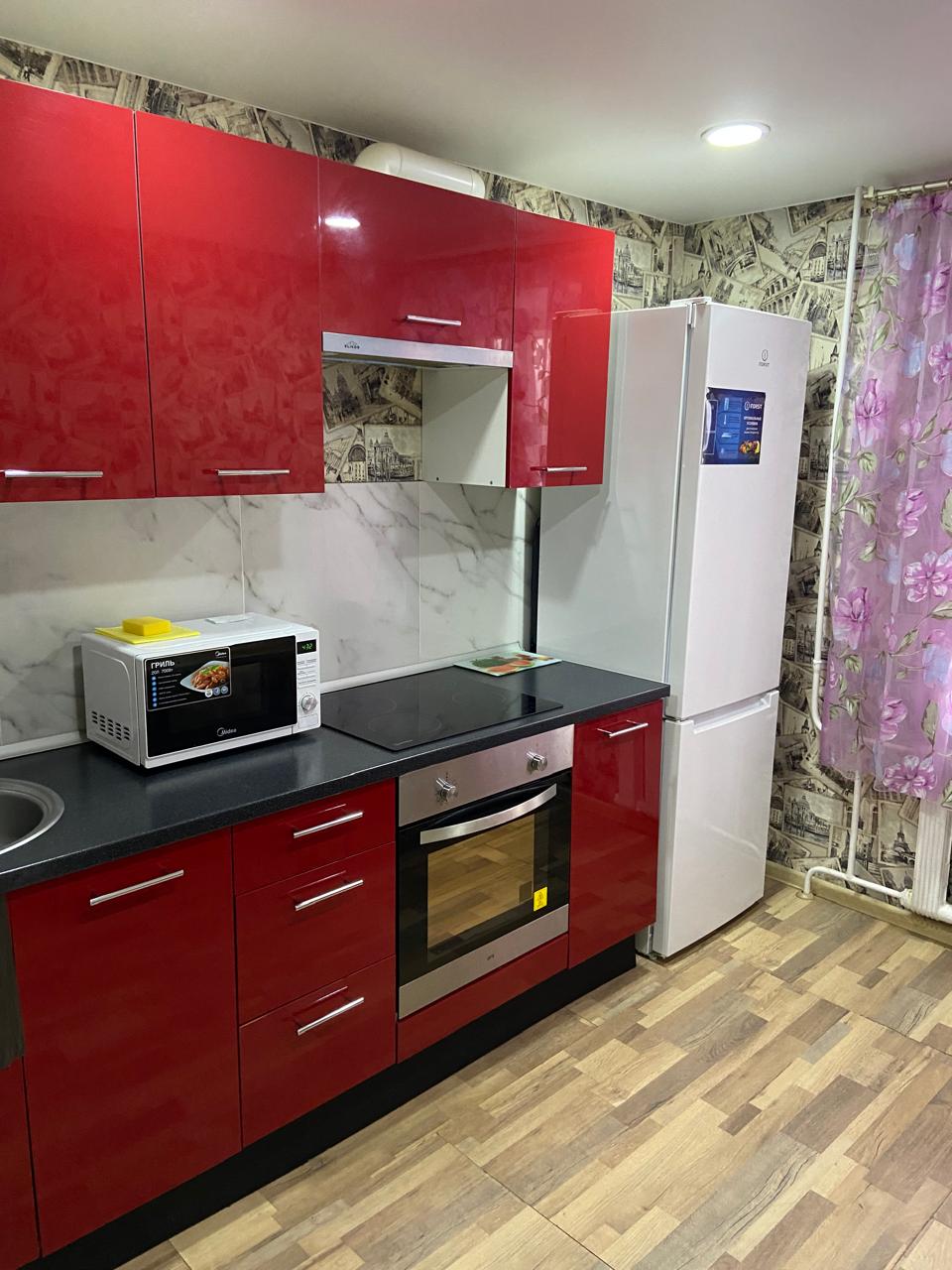 Отличная двушка у цирка