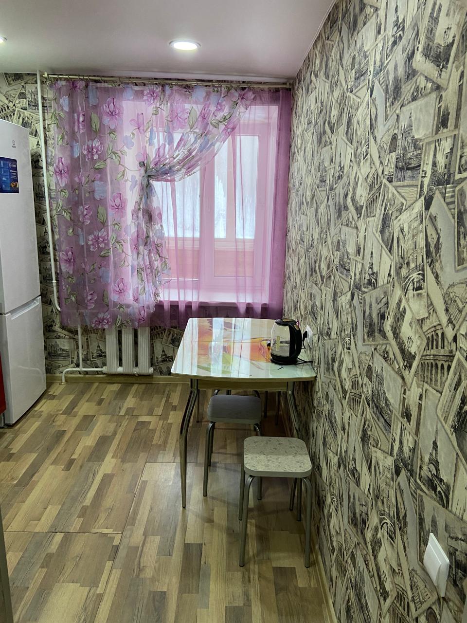 Отличная двушка у цирка